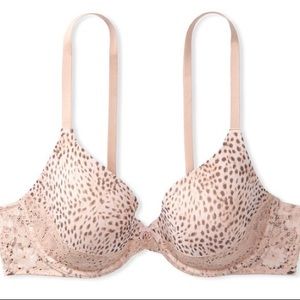 Victoria’s Secret Lightly Lined Lace and Mesh Bra